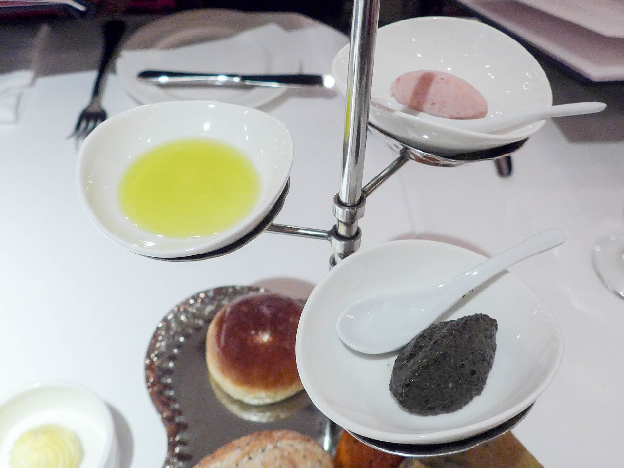 [食記][台北市] 歐華酒店 地中海牛排館 — 南法風格古典又優雅精緻的頂級牛排館