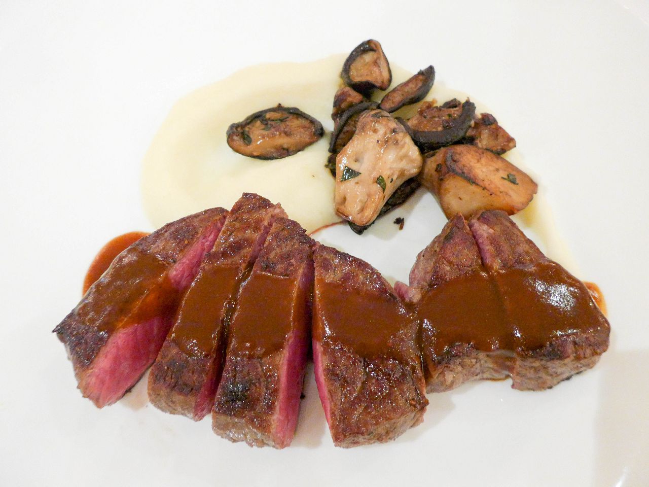 [食記][台北市] 歐華酒店 地中海牛排館 — 南法風格古典又優雅精緻的頂級牛排館