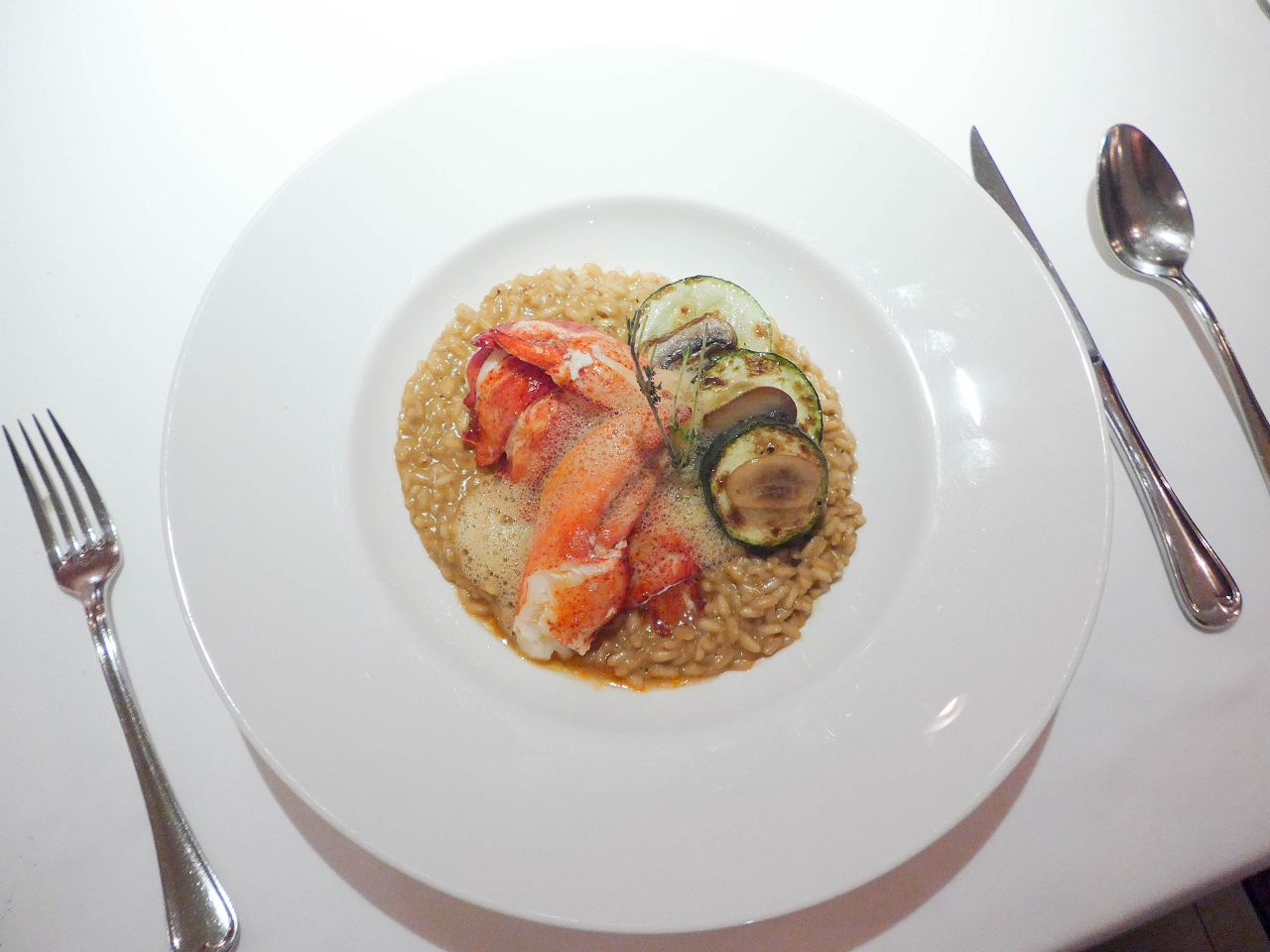 [食記][台北市] 歐華酒店 地中海牛排館 — 南法風格古典又優雅精緻的頂級牛排館