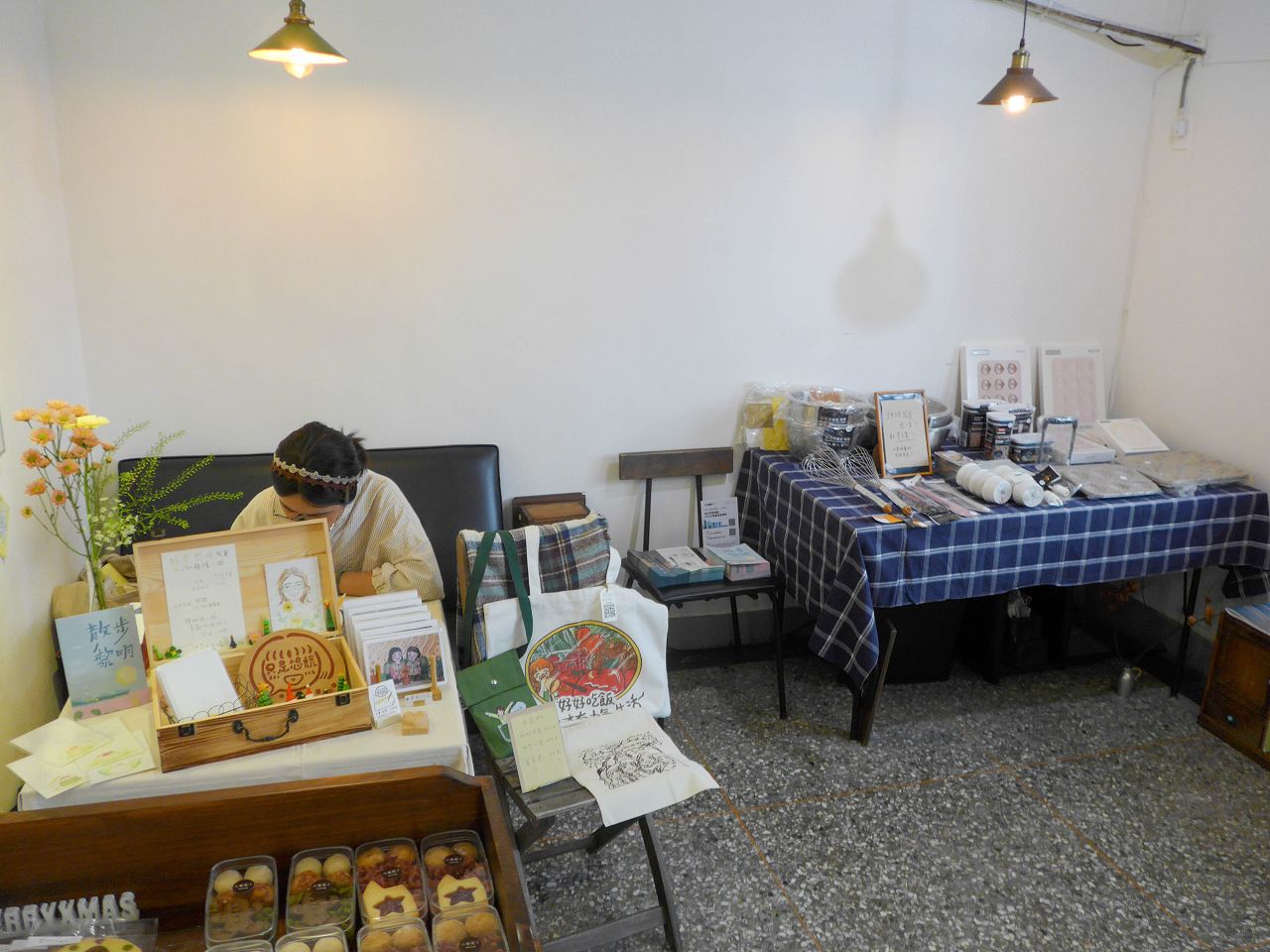 [食記][台中市] 小麥菓子 Komugi 黎明本店 — 黎明新村老宅內手做甜點店，主打無油戚風蛋糕。