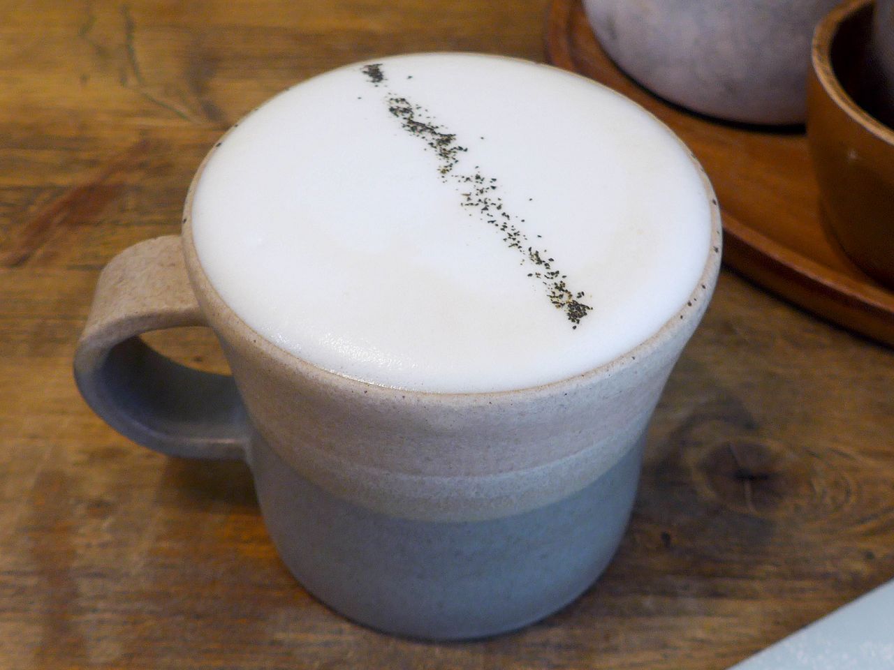 [食記][台中市] 小麥菓子 Komugi 黎明本店 — 黎明新村老宅內手做甜點店，主打無油戚風蛋糕。