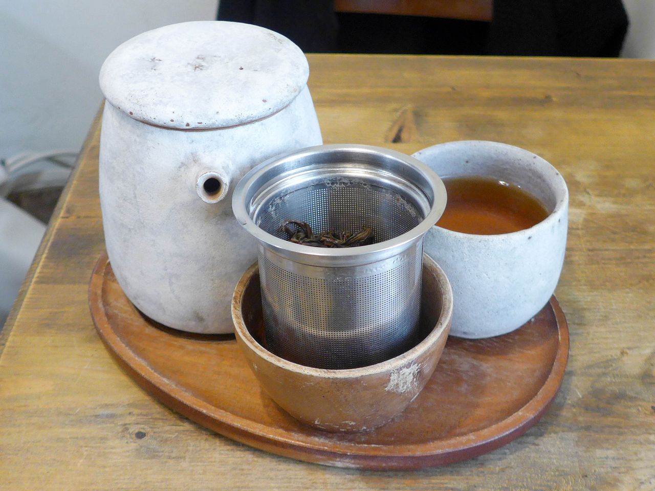 [食記][台中市] 小麥菓子 Komugi 黎明本店 — 黎明新村老宅內手做甜點店，主打無油戚風蛋糕。