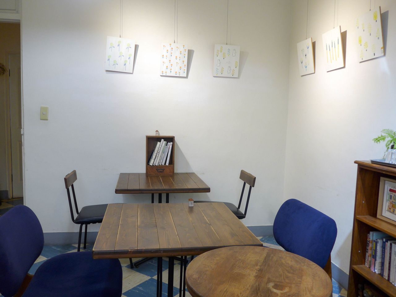 [食記][台中市] 小麥菓子 Komugi 黎明本店 — 黎明新村老宅內手做甜點店，主打無油戚風蛋糕。