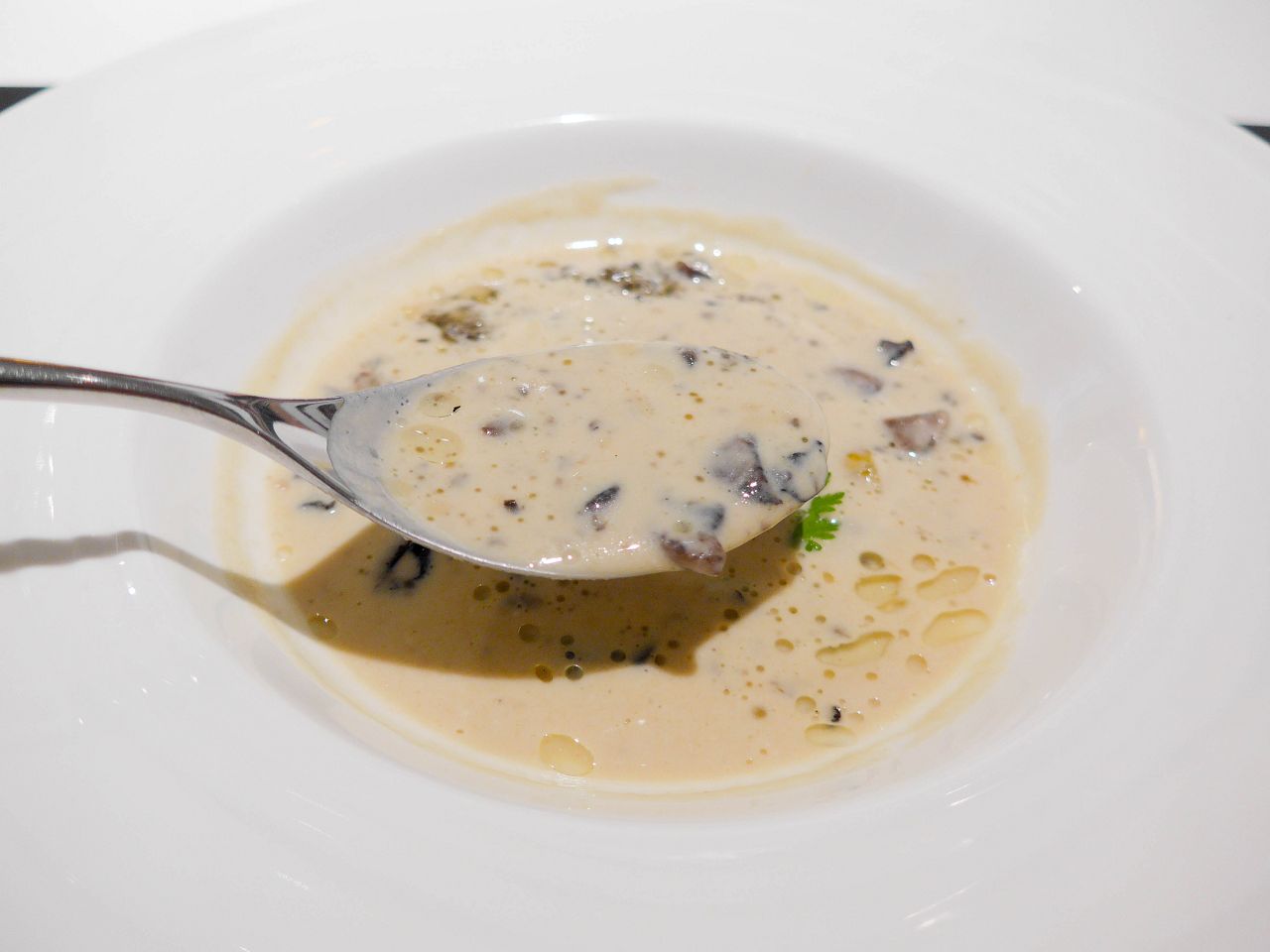 [食記][台中市] Infiore 義之花義式餐廳 — 主打義大利窯爐直火燒烤料理的典雅時尚義式餐廳