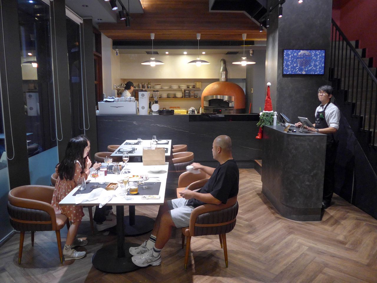 [食記][台中市] Infiore 義之花義式餐廳 — 主打義大利窯爐直火燒烤料理的典雅時尚義式餐廳