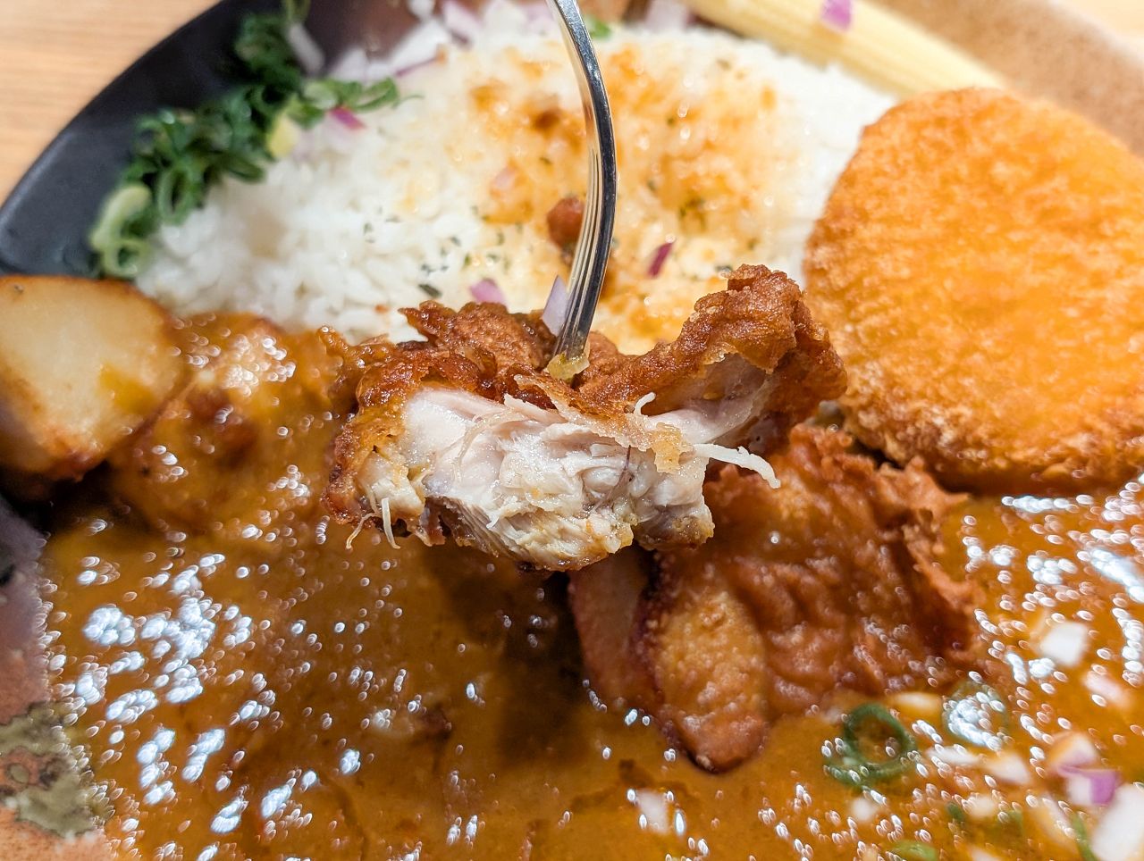 [食記][台北市] 隱家咖哩 — 隱家拉麵同品牌旗下咖哩專賣店，主打濃郁香料咖哩。