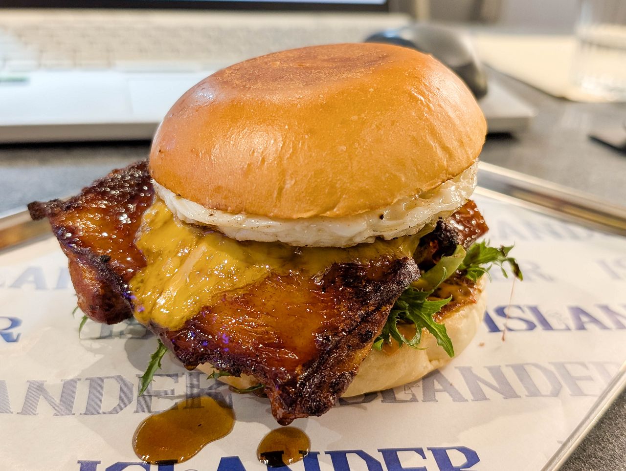 [食記][台北市] Islander Burger 嶼人漢堡 — 忠孝復興站附近美式漢堡推薦