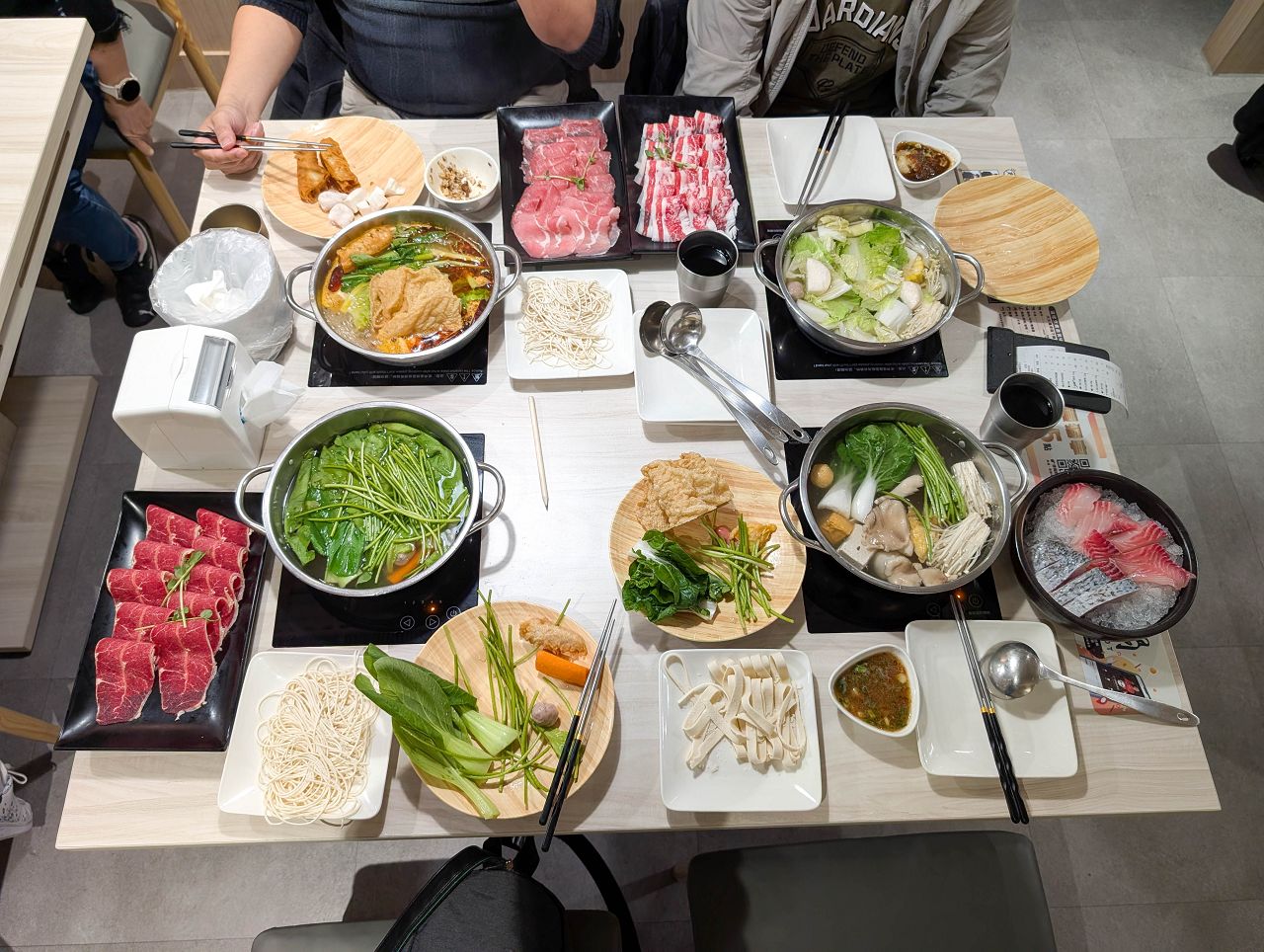 [食記][新北市][板橋區] 荖子鍋PLUS 愛買南雅店