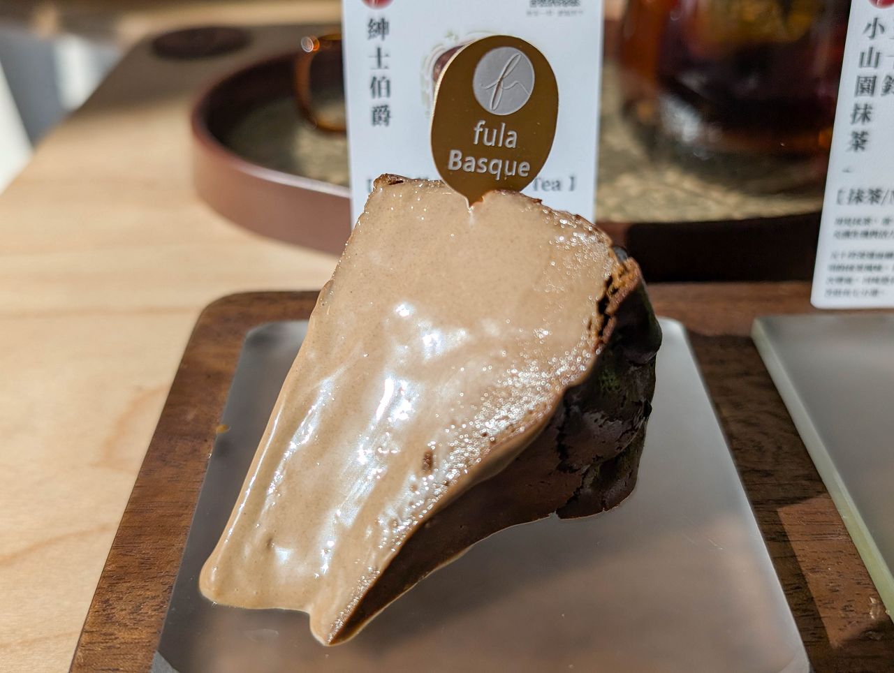 [食記][高雄市] FULA Coffee 高流門市 — 來自台南的巴斯克專門店進駐高雄光榮碼頭FOCUS13珊瑚廣場，享用流心巴斯克又能欣賞海港美景。