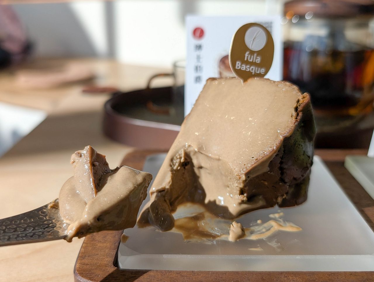 [食記][高雄市] FULA Coffee 高流門市 — 來自台南的巴斯克專門店進駐高雄光榮碼頭FOCUS13珊瑚廣場，享用流心巴斯克又能欣賞海港美景。