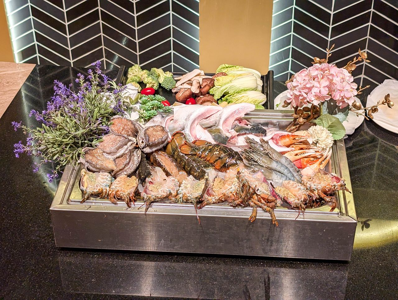 [食記][高雄市] 明水然 無菜單鐵板燒 高雄大立店 — 台北知名無菜單鐵板燒餐廳進駐高雄大立百貨開設分店！